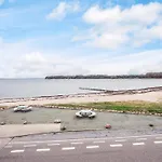 4 Star In Hejls